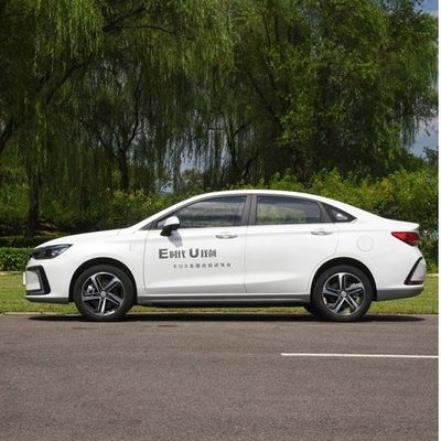 제조 BAIC 베이징 EU5 패스트 충전 215/50/R17 타이어 사이즈의 중고 에너지 EV 자동차